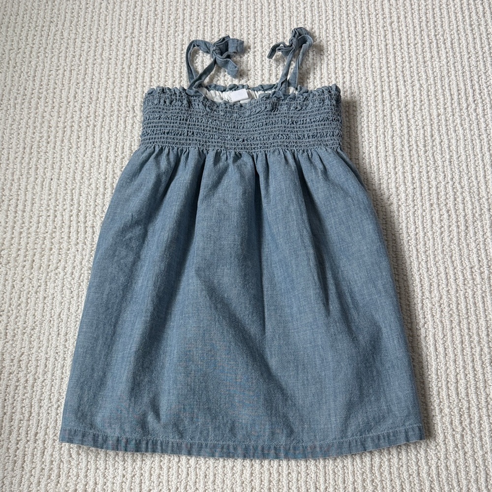 GAP Toddler Blue 4t girls Smocked chambray Dress